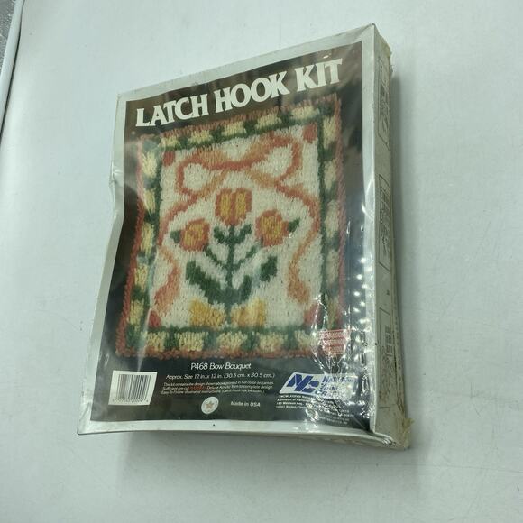 Latch Hook Kit National Yarn Crafts P468 Bow Bouquet Vintage DAMAGED BOX - Picture 1 of 7